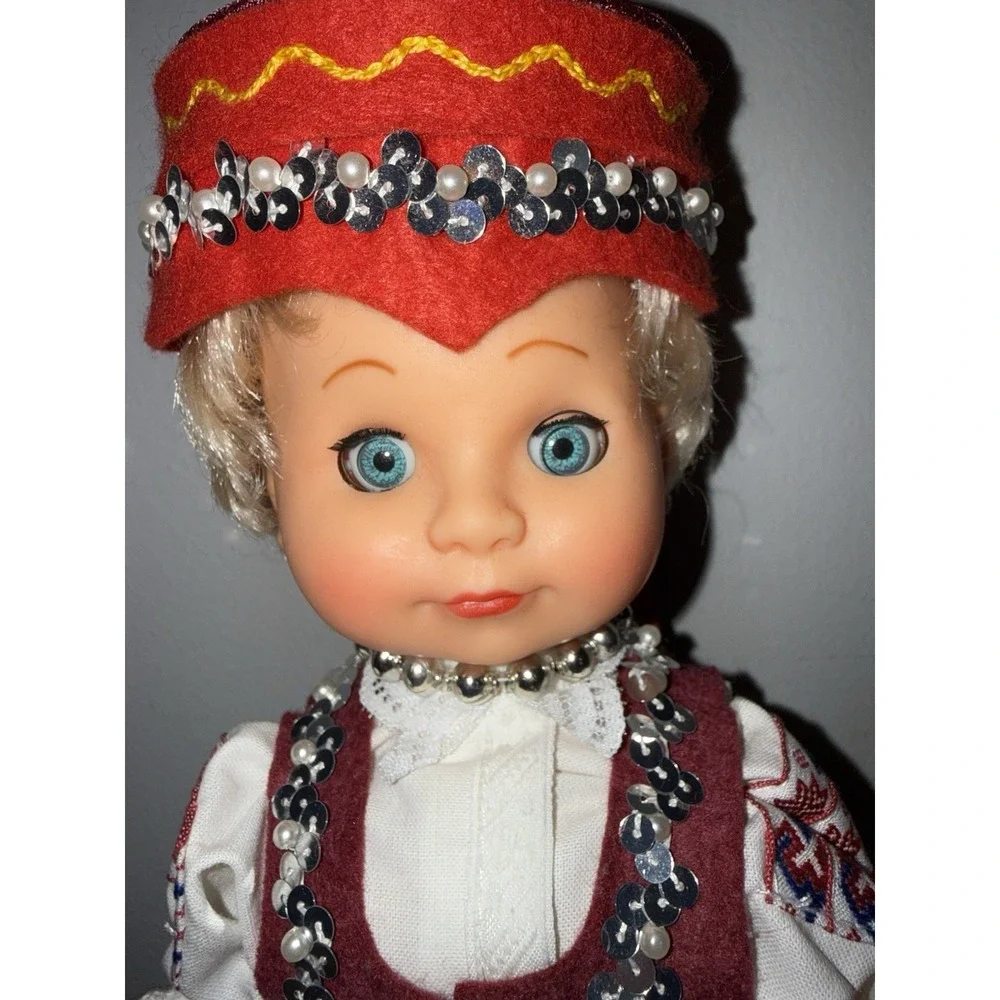 Beautiful Antique Lidova  Czech folk Doll Original Outfit